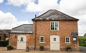 The Cottages At Launceston Farm